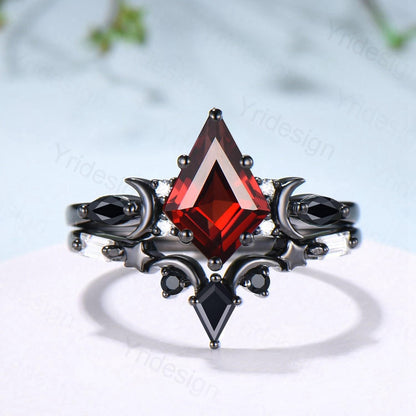 Unique Black gold kite cut garnet ring Unique crescent moon star January birthstone engagement ring black spinel delicate bridal wedding set - PENFINE