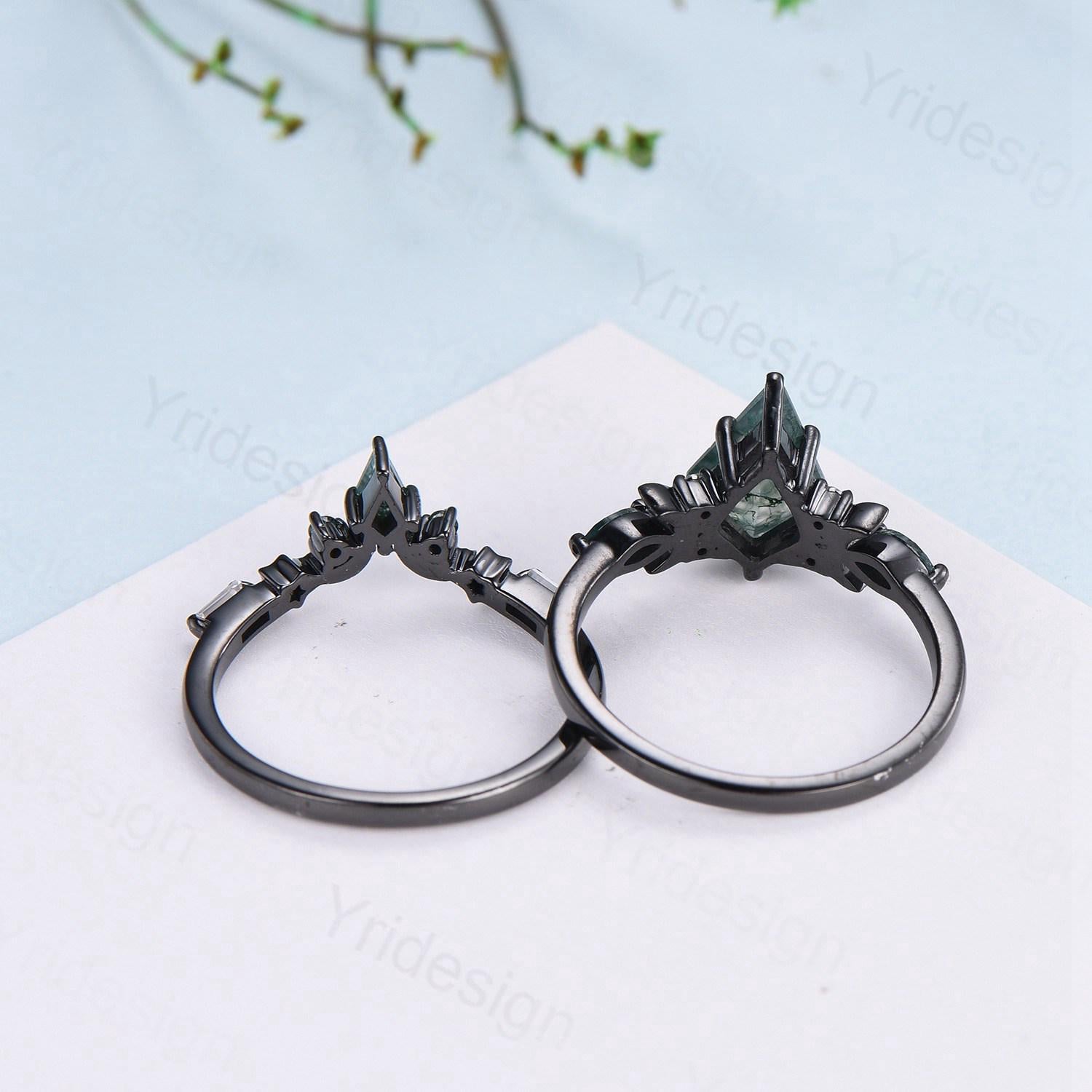 Unique Black gold kite cut garnet ring Unique crescent moon star January birthstone engagement ring black spinel delicate bridal wedding set - PENFINE