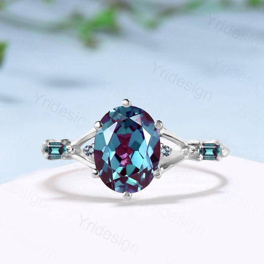 Vintage Oval Alexandrite Engagement Ring Split Shank Five Stone Color Change Wedding Ring For Women Bridal Promise Ring Anniversary Gift - PENFINE