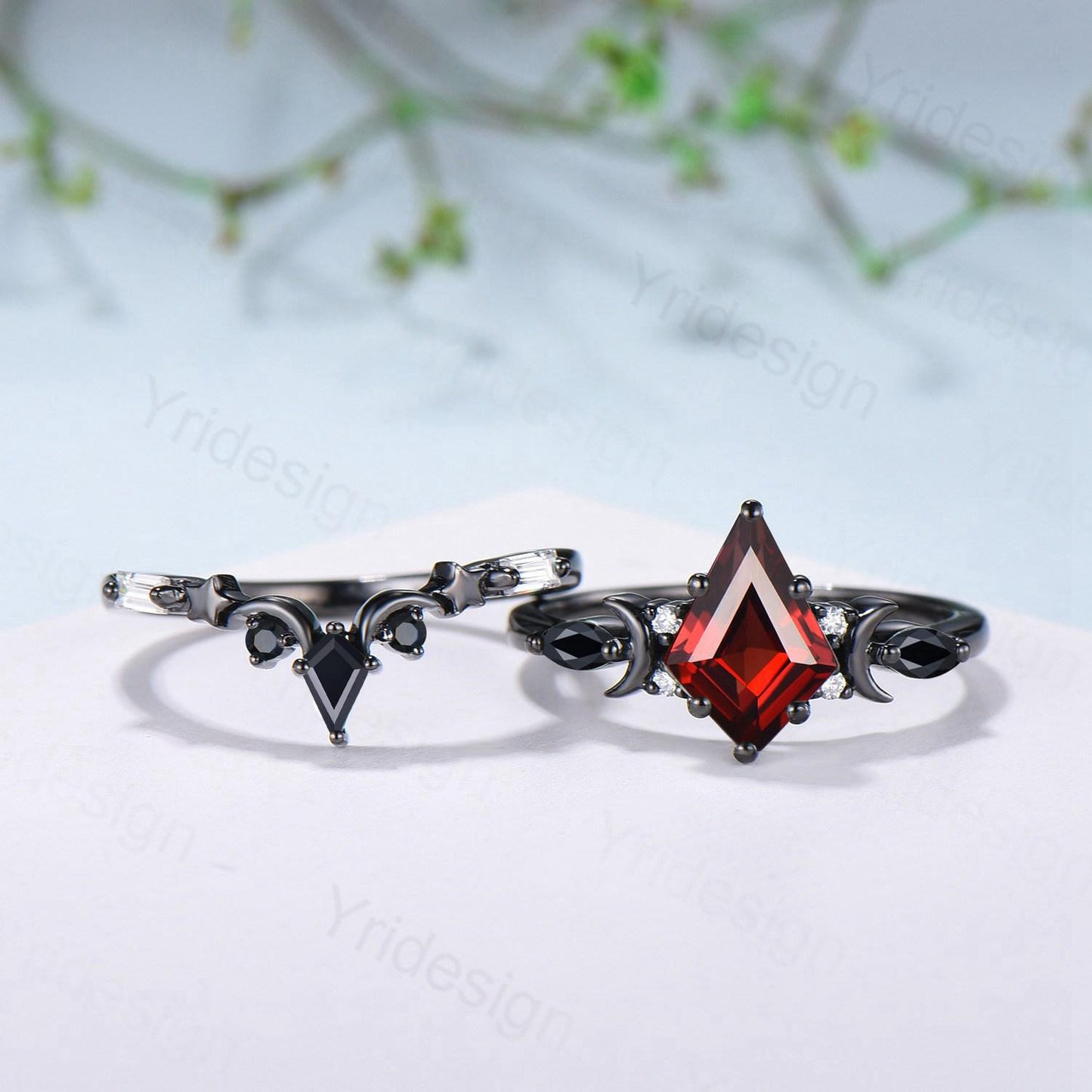 Unique Black gold kite cut garnet ring Unique crescent moon star January birthstone engagement ring black spinel delicate bridal wedding set - PENFINE