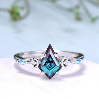 Vintage kite cut alexandrite ring Five Stone crescent moon June birthstone engagement ring Moonstone bridal wedding set anniversary gifts - PENFINE