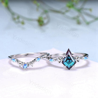 Vintage kite cut alexandrite ring Five Stone crescent moon June birthstone engagement ring Moonstone bridal wedding set anniversary gifts - PENFINE