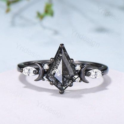 Vintage kite cut salt and pepper diamond engagement ring set Moons and star black gold diamond ring gothic bridal wedding set handmade gifts - PENFINE