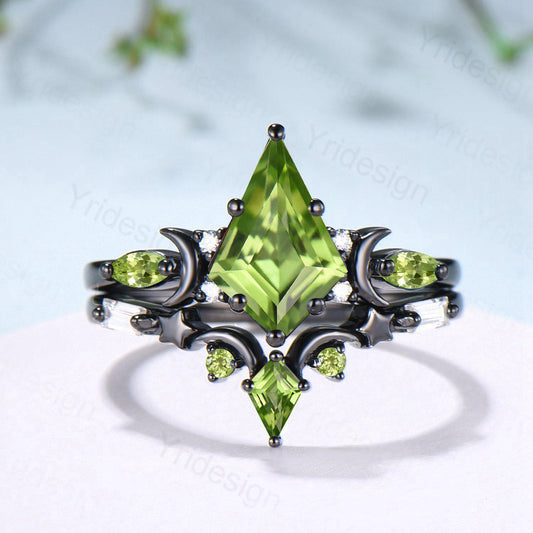 Vintage Kite Cut Peridot Engagement Ring Set Black Gold Unique Moon Star August Birthstone Wedding Ring Set Gothic Promise Anniversary Ring - PENFINE