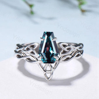 Norse Viking Alexandrite Wedding Ring Set Celtic Knot Lab Alexandrite Engagement Ring June Birthstone Jewelry Unique 2Pcs Twisted Bridal Set - PENFINE