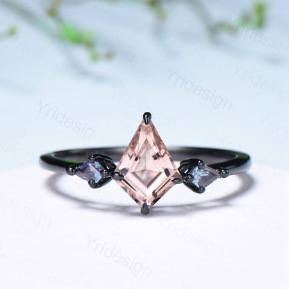 Minimalist Black Gold Three Stone Lab Grown Diamond Ring Kite Cut Natural Salt And Pepper Diamond Engagement Ring Silver Alexandrite Ring - PENFINE