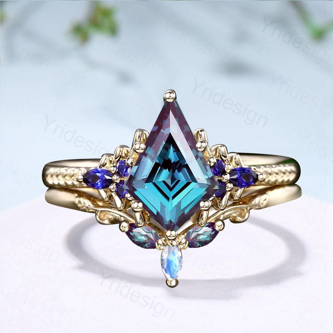 Unique Kite Cut Alexandrite Engagement Ring Set Sapphire Moonstone Wedding Set Vintage June Birthstone Stacking Band Bridal Set for Women - PENFINE