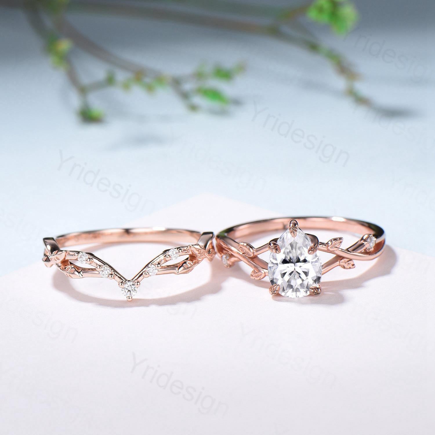 Vintage Pear Shaped Diamond Engagement Ring Set Unique 18K Rose Gold Moissanite Wedding Ring Set Nature Inspired Leafy Vine Anniversary Ring - PENFINE