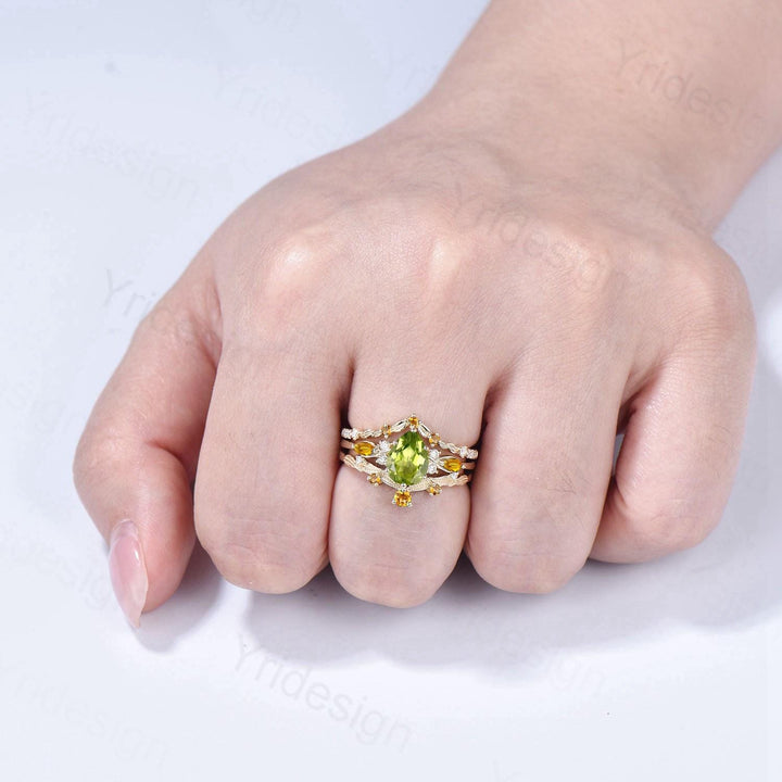 Vintage Peridot engagement ring set August birthstone wedding ring set Unique Citrine Bridal set Curved Anniversary Promise ring gifts women - PENFINE
