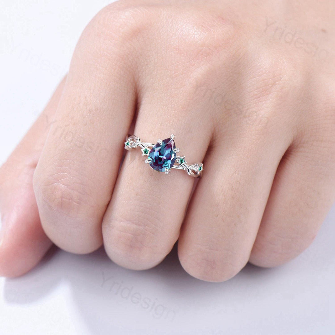Vintage Pear Shaped Alexandrite Engagement Ring Moon Star Cluster Emerald Wedding Ring Silver White Gold Color Change Leaves Vine Prong Ring - PENFINE