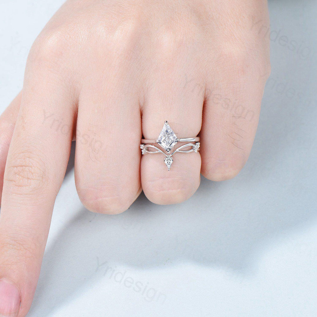 Vintage Kite Cut Diamond Engagement Ring Set Minimalist Lab Grown Diamond Wedding Ring IGI Certificate Simple Solitaire CVD Diamond Ring Set - PENFINE