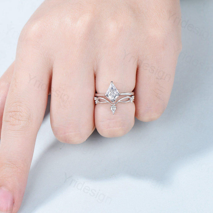 Vintage Kite Cut Diamond Engagement Ring Set Minimalist Lab Grown Diamond Wedding Ring IGI Certificate Simple Solitaire CVD Diamond Ring Set - PENFINE