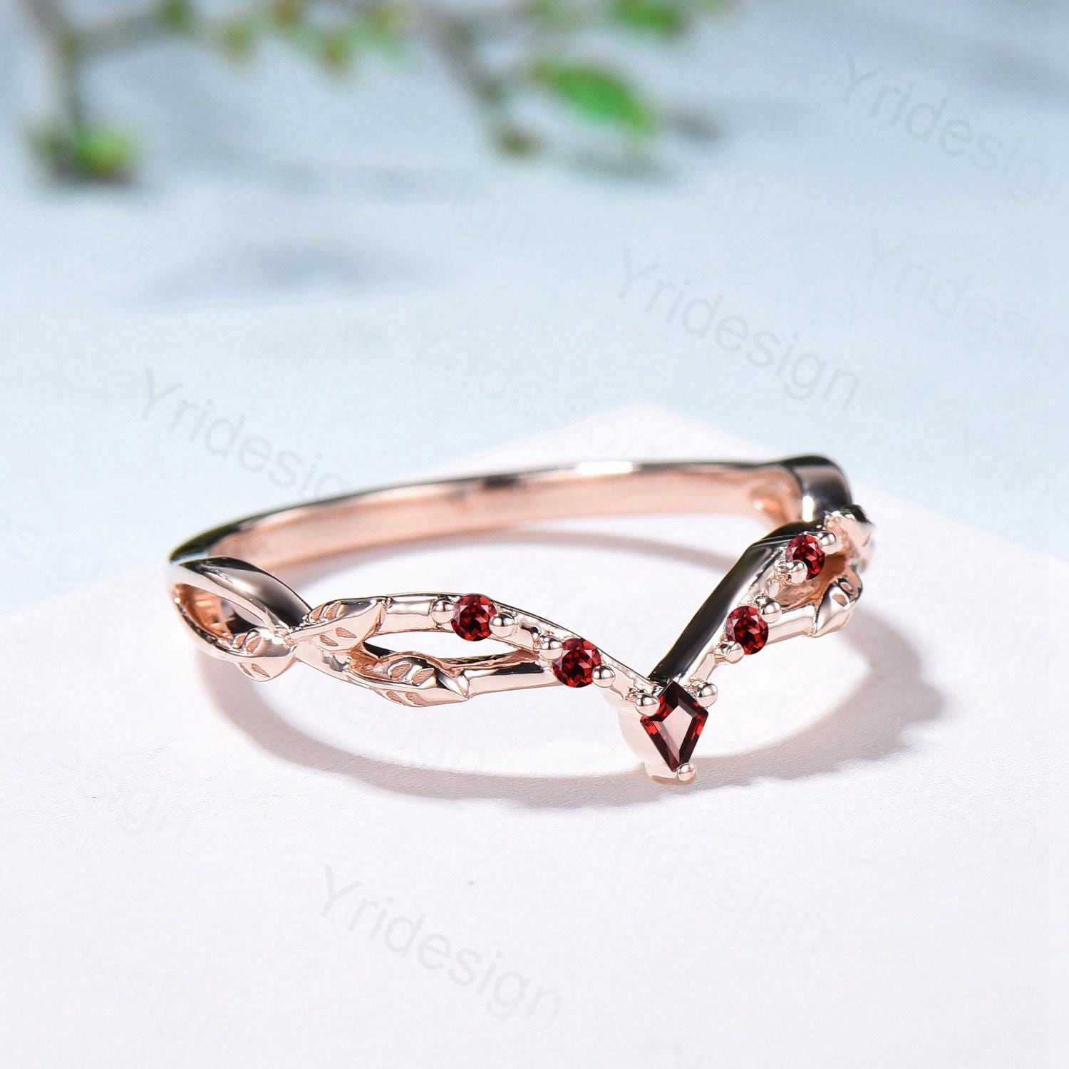 Vintage Curved Garnet Wedding Band Split Shank Promise Ring Leaf