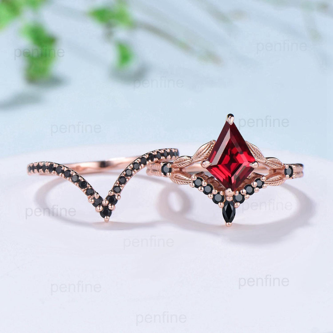 Vintage natural garnet ring set kite cut unique red garnet split shank engagement ring cluster black spinel bridal wedding ring leaf jewelry - PENFINE