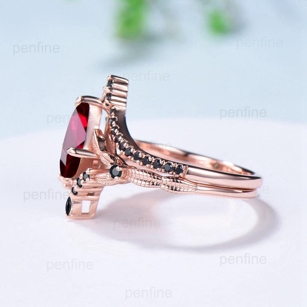 Vintage natural garnet ring set kite cut unique red garnet split shank engagement ring cluster black spinel bridal wedding ring leaf jewelry - PENFINE