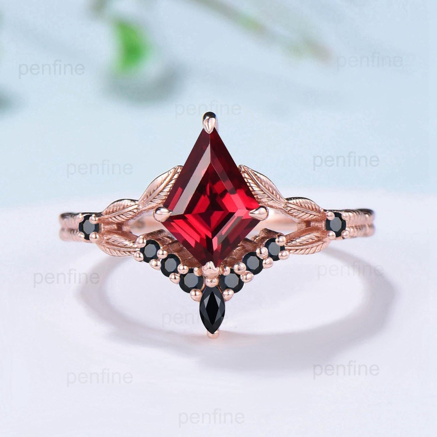 Vintage natural garnet ring set kite cut unique red garnet split shank engagement ring cluster black spinel bridal wedding ring leaf jewelry - PENFINE