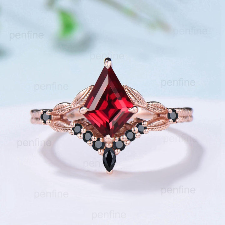Vintage natural garnet ring set kite cut unique red garnet split shank engagement ring cluster black spinel bridal wedding ring leaf jewelry - PENFINE