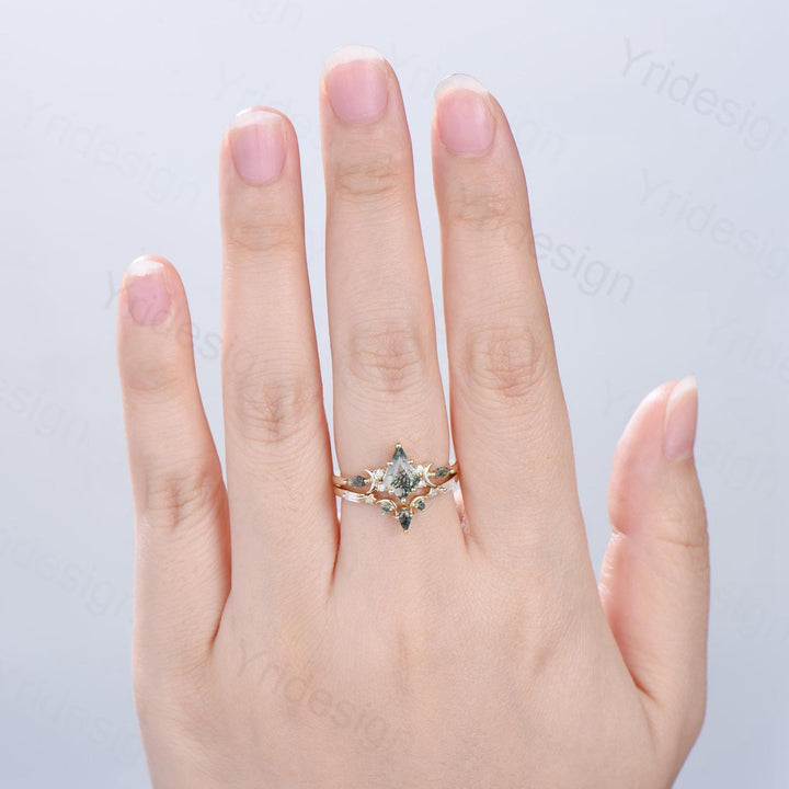 Yellow gold kite cut nature moss agate ring set Unique crescent moon star agate engagement ring Handmade anniversary gift Wedding bridal set - PENFINE
