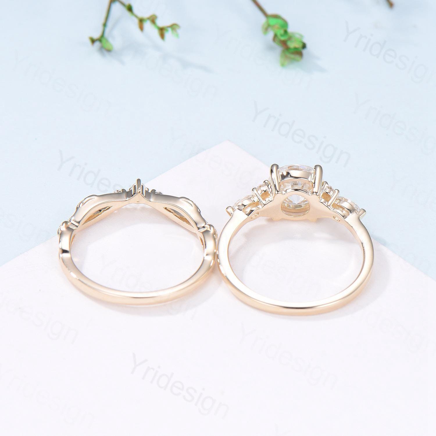 Vintage Round Cut Moissanite Engagement Ring Set 14K Yellow Gold Lab Grown Diamond Bridal Ring Set 2pcs Anniversary Promise Ring Set Women - PENFINE