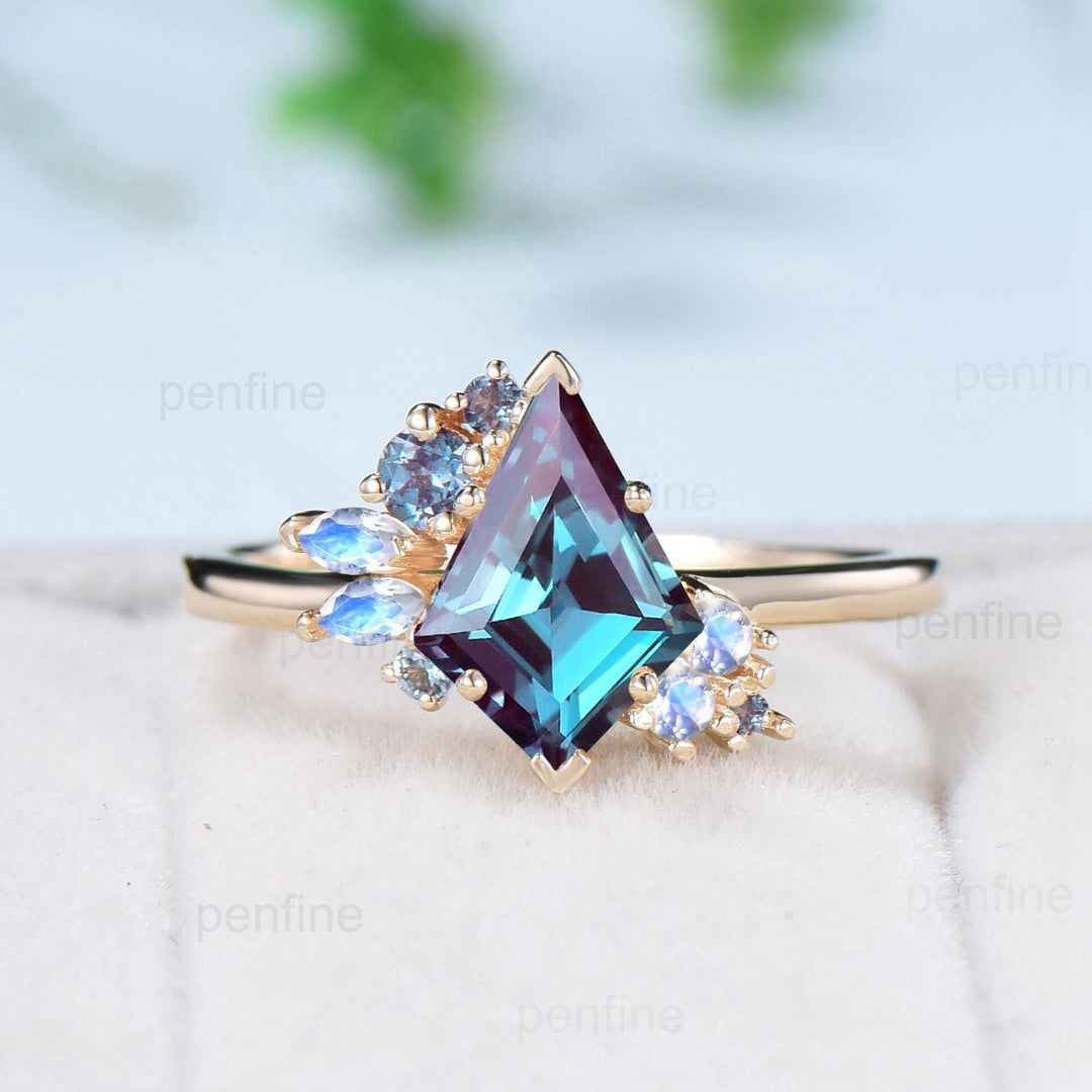 Vintage kite cut alexandrite ring cluster moonstone wedding ring June birthstone engagement ring Unique bridal wedding set anniversary gifts - PENFINE