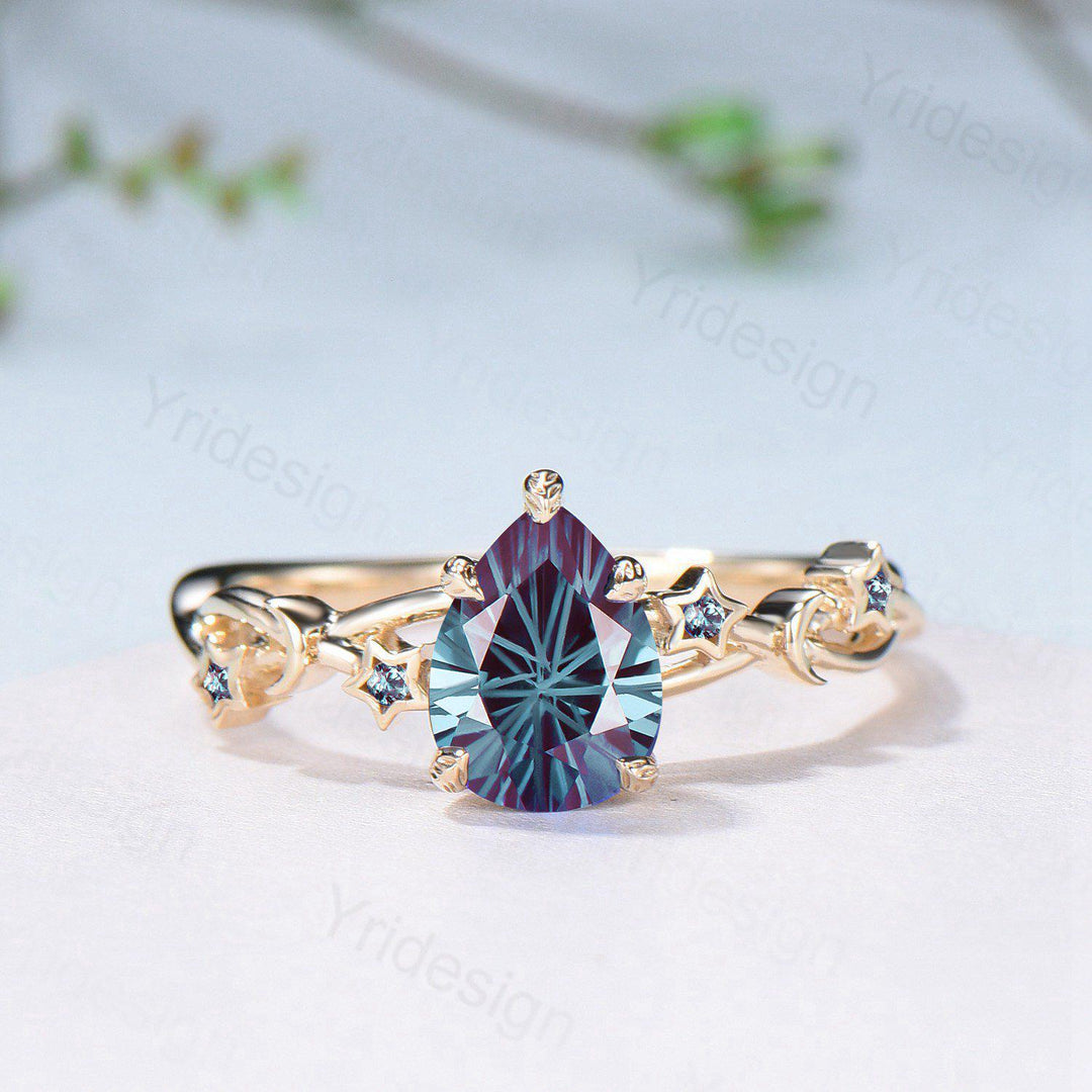 Vintage Pear Shaped Fireworks Cut Alexandrite Ring Moon Star Yellow Gold Engagement Ring Color Change Leaves Vine Anniversary Prong Ring - PENFINE