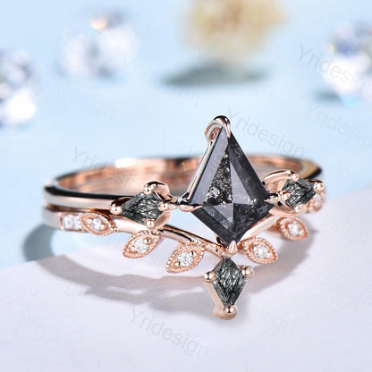Three Stone kite Cut Salt and Pepper Diamond Engagement Ring Set Minimalist Black Rutilated Quartz Promise Ring 2pcs Bridal Wedding Gifts - PENFINE