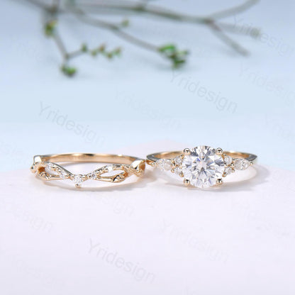 Vintage Round Cut Moissanite Engagement Ring Set 14K Yellow Gold Lab Grown Diamond Bridal Ring Set 2pcs Anniversary Promise Ring Set Women - PENFINE