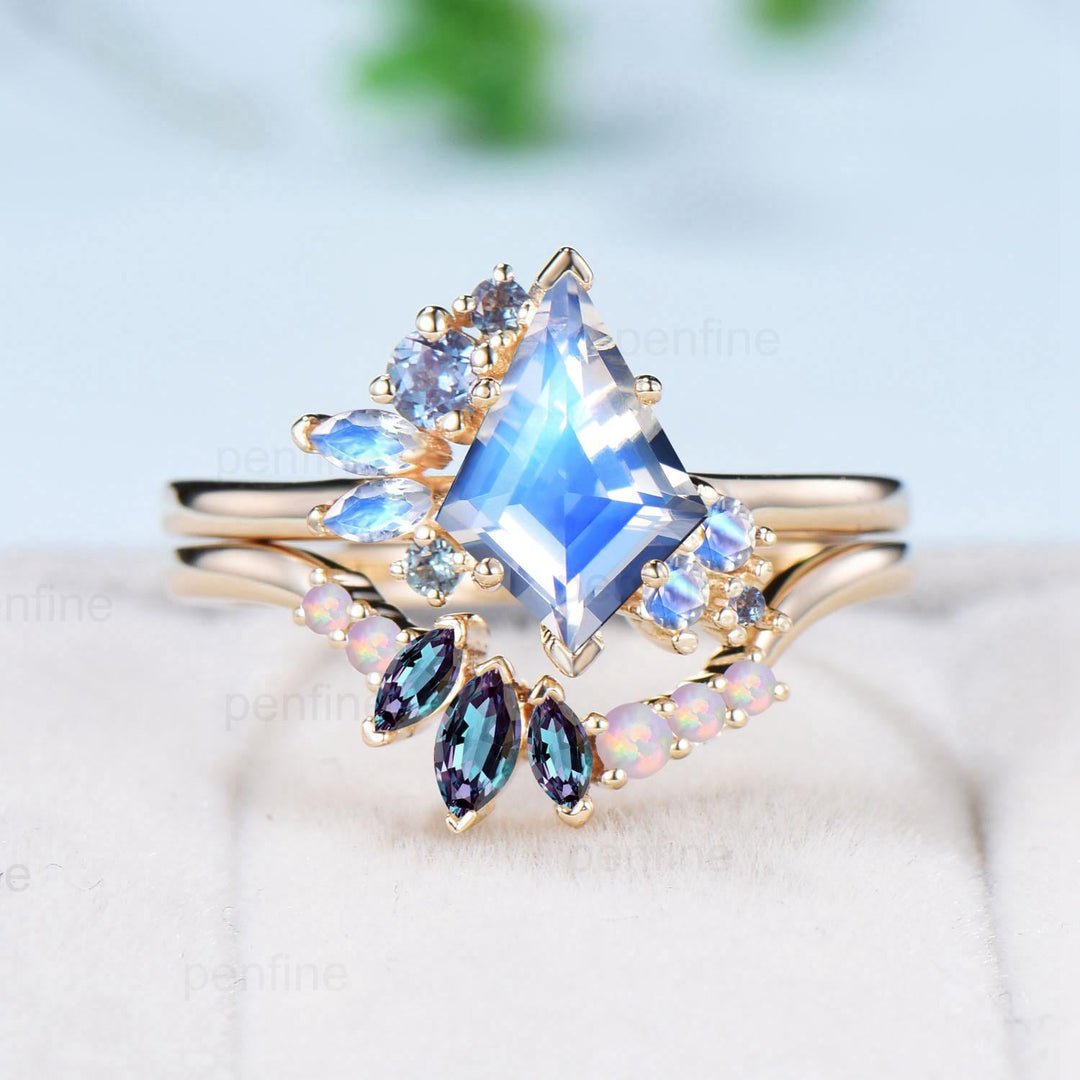 Vintage Kite Cut Moonstone Alexandrite Engagement Ring Set 14K Yellow Gold Unique June Birthstone Opal Wedding Set Cluster Bridal Set - PENFINE