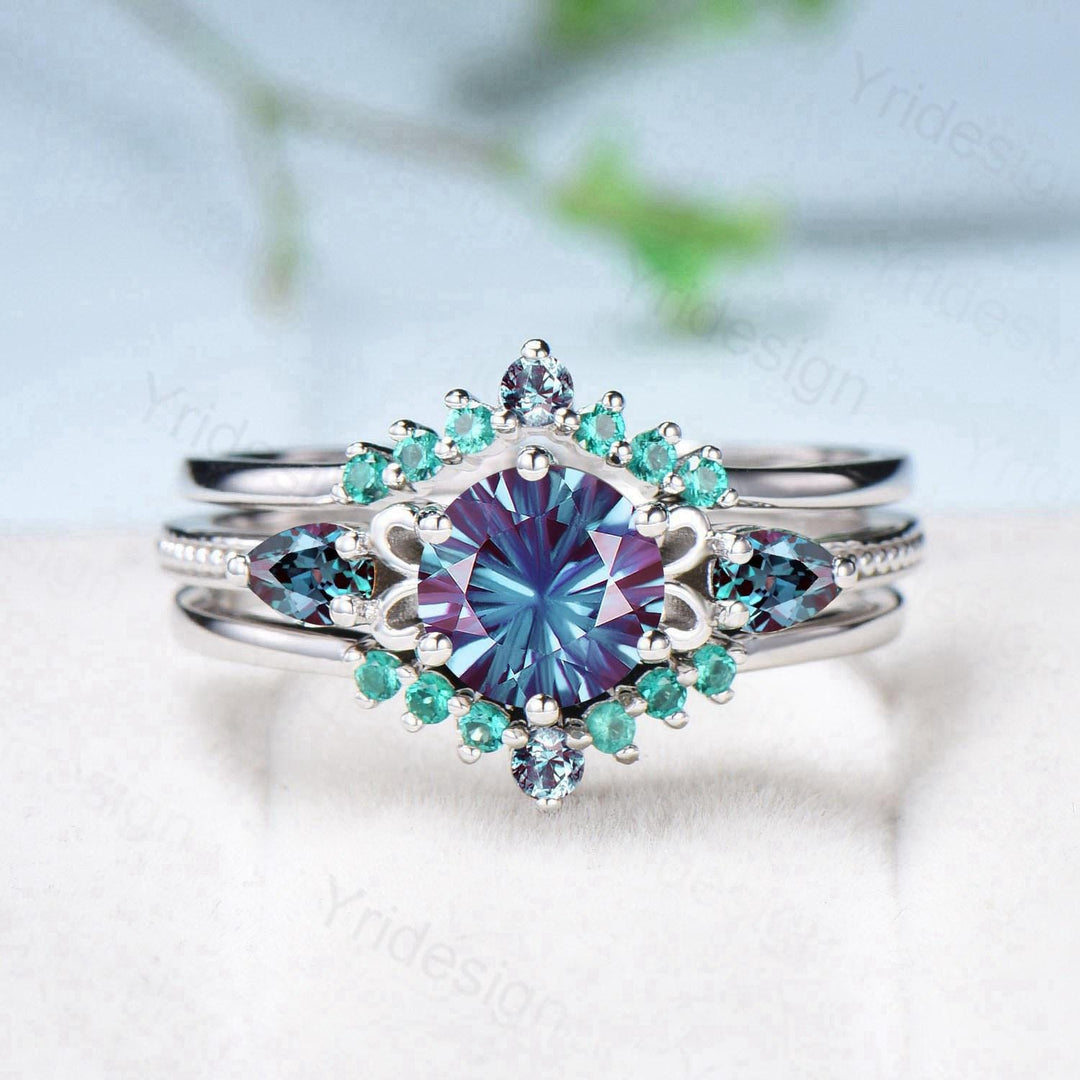 Vintage Fireworks Cut Alexandrite Engagement Ring Set Accent Pear Color Change Emerald Wedding Set Milgrain Elegant White Gold Bridal Set - PENFINE