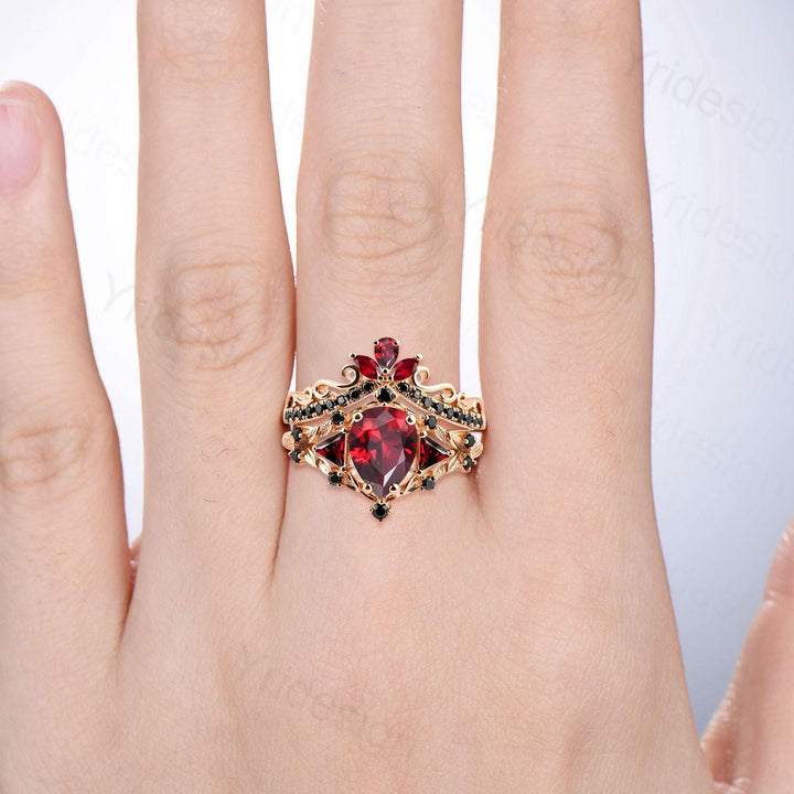 Vintage Pear Garnet Engagement Ring Set, 14k Rose Gold, Black Spinel - PENFINE