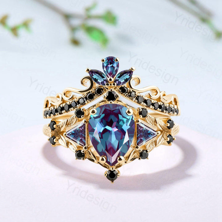 Vintage Pear Alexandrite Engagement Ring Set, 14k Rose Gold, Black Spinel Leaf Vine - PENFINE