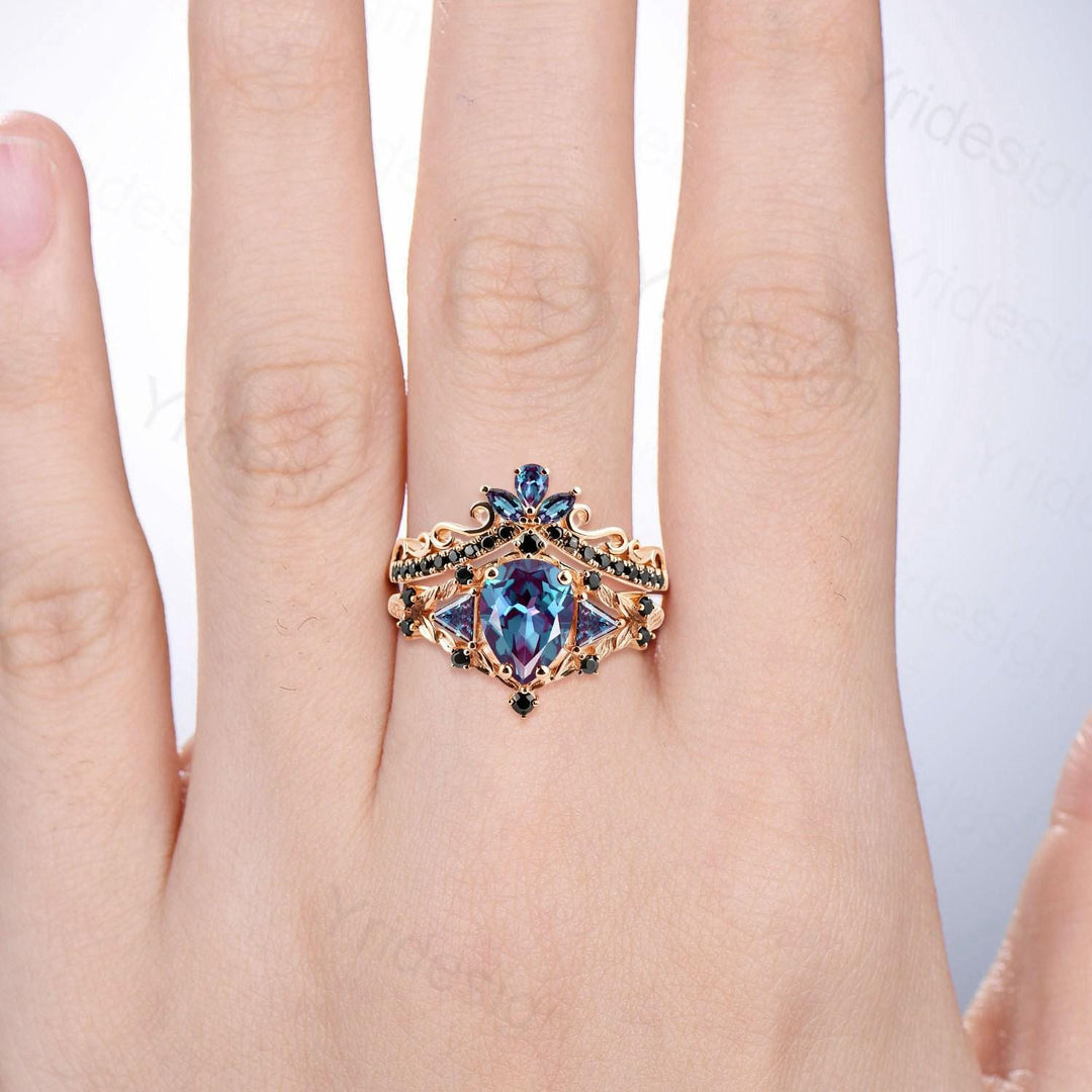 Vintage Pear Alexandrite Engagement Ring Set, 14k Rose Gold, Black Spinel Leaf Vine - PENFINE