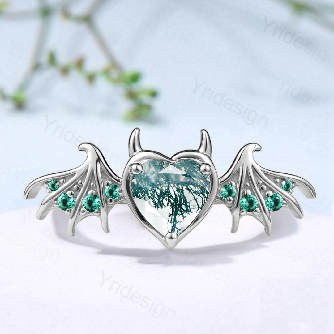 Heart Moss Agate Bat Ring, Lab Emerald Gold Fantasy Ring - PENFINE