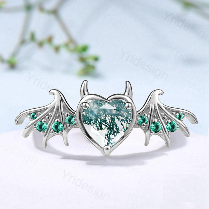 Heart Moss Agate Bat Ring, Lab Emerald Gold Fantasy Ring - PENFINE