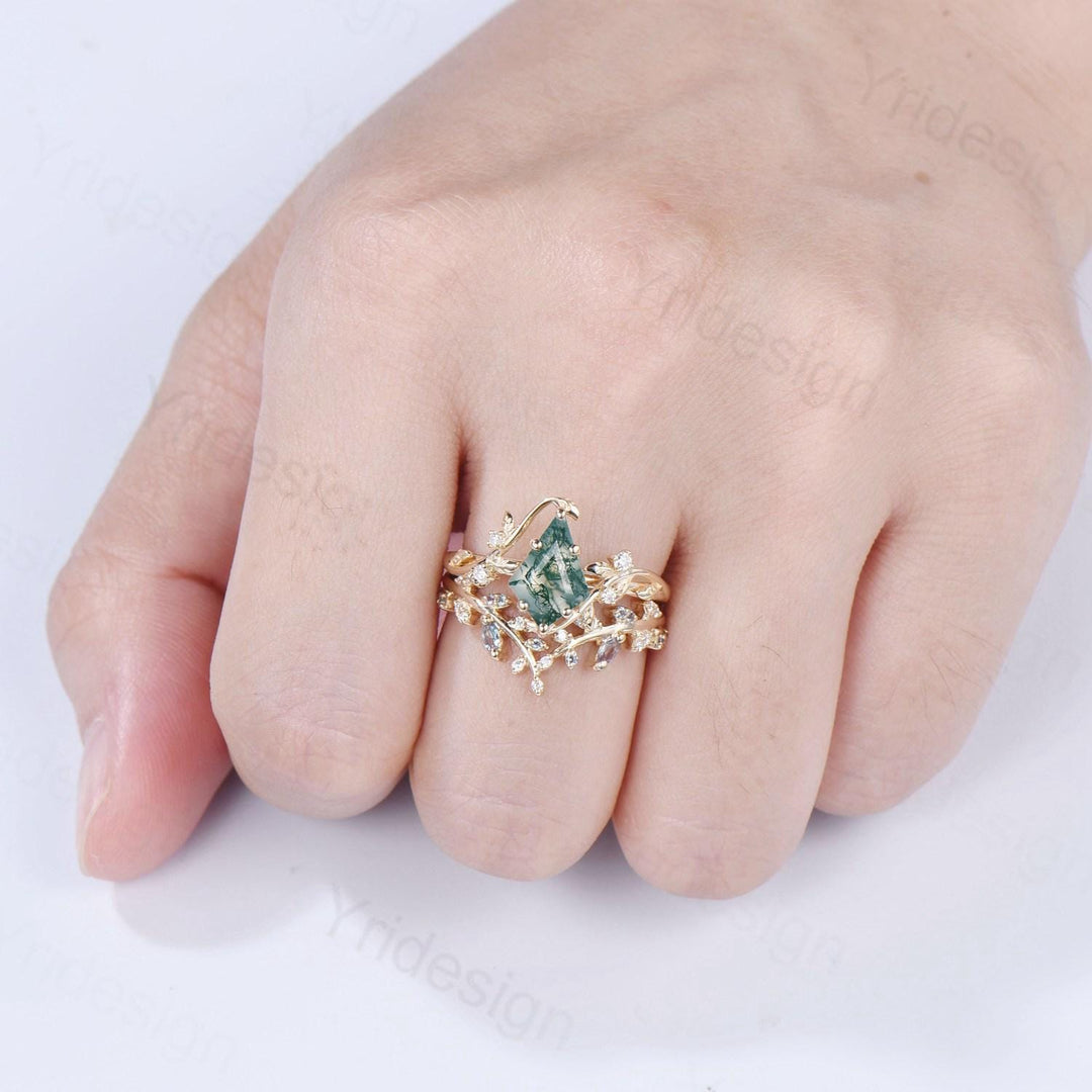 Willow Kite Cut Moss Agate Engagement Ring Set | Leaf Vine Alexandrite Bridal Set 2pcs - PENFINE
