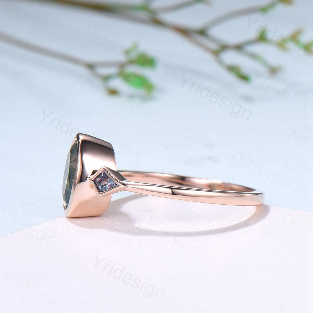 Oval Moss Agate Engagement Ring, Kite Alexandrite Accent, Bezel Set - PENFINE