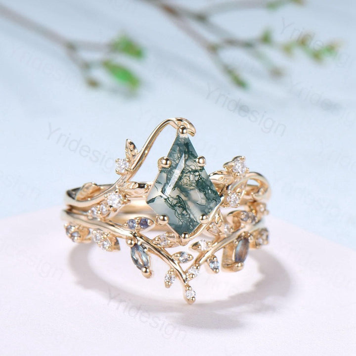 Willow Kite Cut Moss Agate Engagement Ring Set | Leaf Vine Alexandrite Bridal Set 2pcs - PENFINE