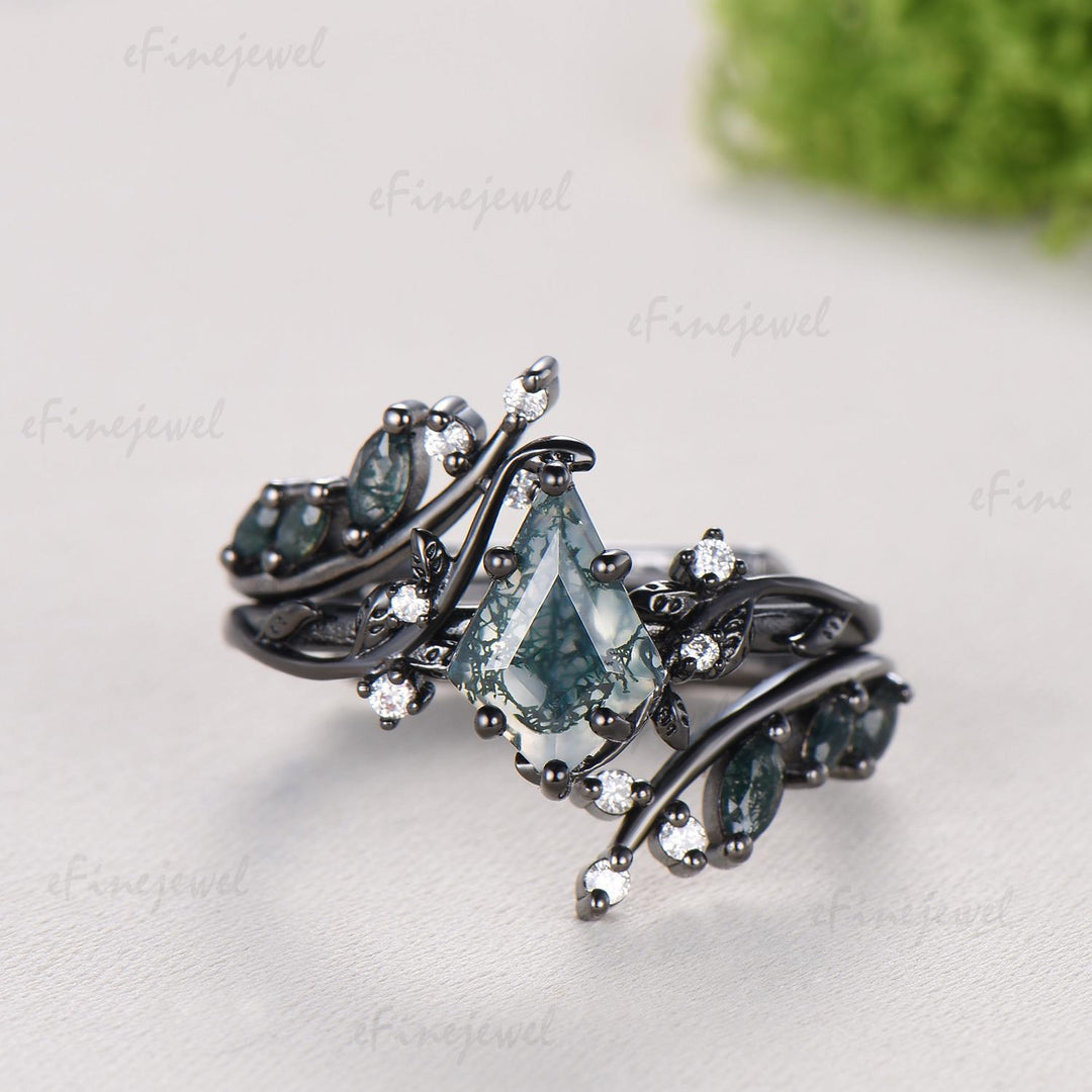 Gothic Black Gold Wedding Ring Set, Kite Moss Agate Engagement Ring, Hexagon Alexandrite Band