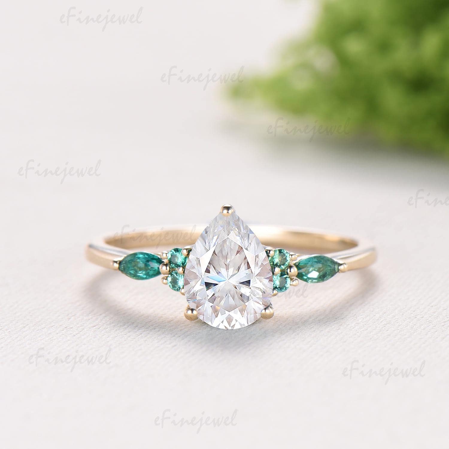 Vintage Pear Shaped Lab Grown Diamond&Moissanite Engagement Ring Set, Art Deco Marquise Emerald Wedding Band, 14K Yellow Gold Bridal Set
