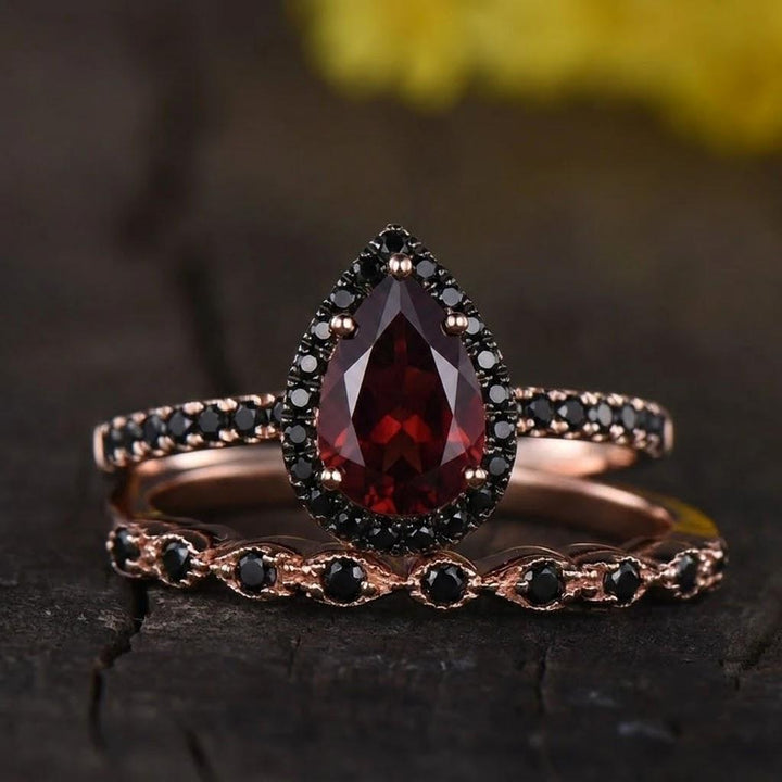 Vintage Garnet Engagement Ring Set Rose Gold 5x8 mm Pear Shaped January Birthstone Wedding Ring Art Deco Black Spinel Band Bridal Set