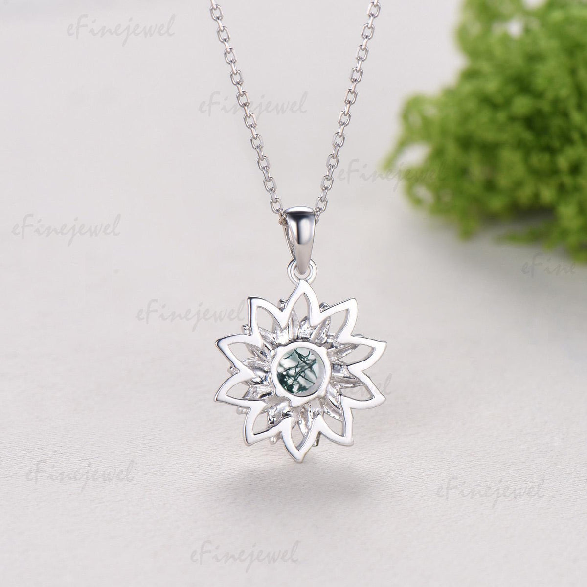 Vintage Sunflower Moss Agate Pendant Necklace, Spinner Design, Birthday Jewelry Gift