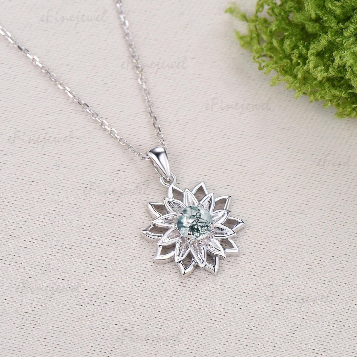 Vintage Sunflower Moss Agate Pendant Necklace, Spinner Design, Birthday Jewelry Gift