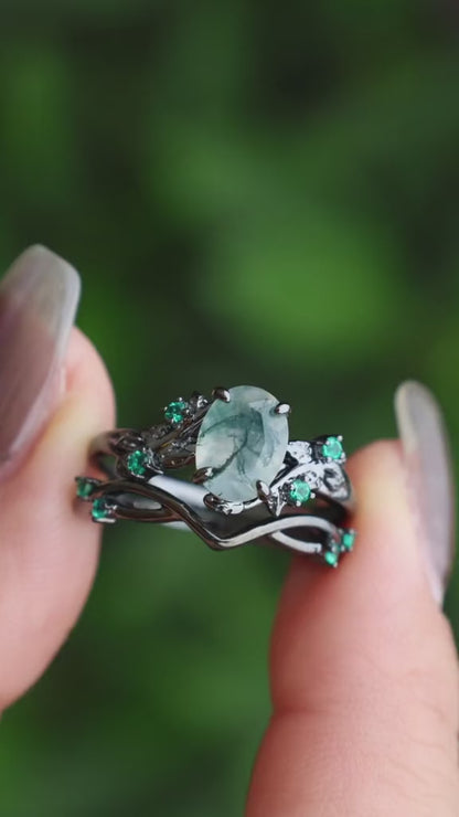 Unique black gold moss agate ring set Nature Inspired aquatic agate engagement ring vintage cluster emerald Leaf wedding ring set for women