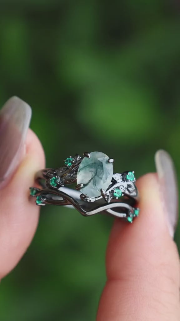 Unique black gold moss agate ring set Nature Inspired aquatic agate engagement ring vintage cluster emerald Leaf wedding ring set for women