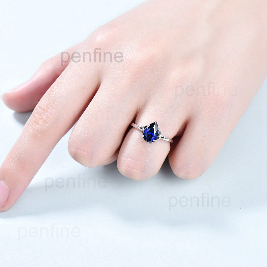 Vintage Blue Sapphire Celtic Engagement Ring Plain Gold - PENFINE