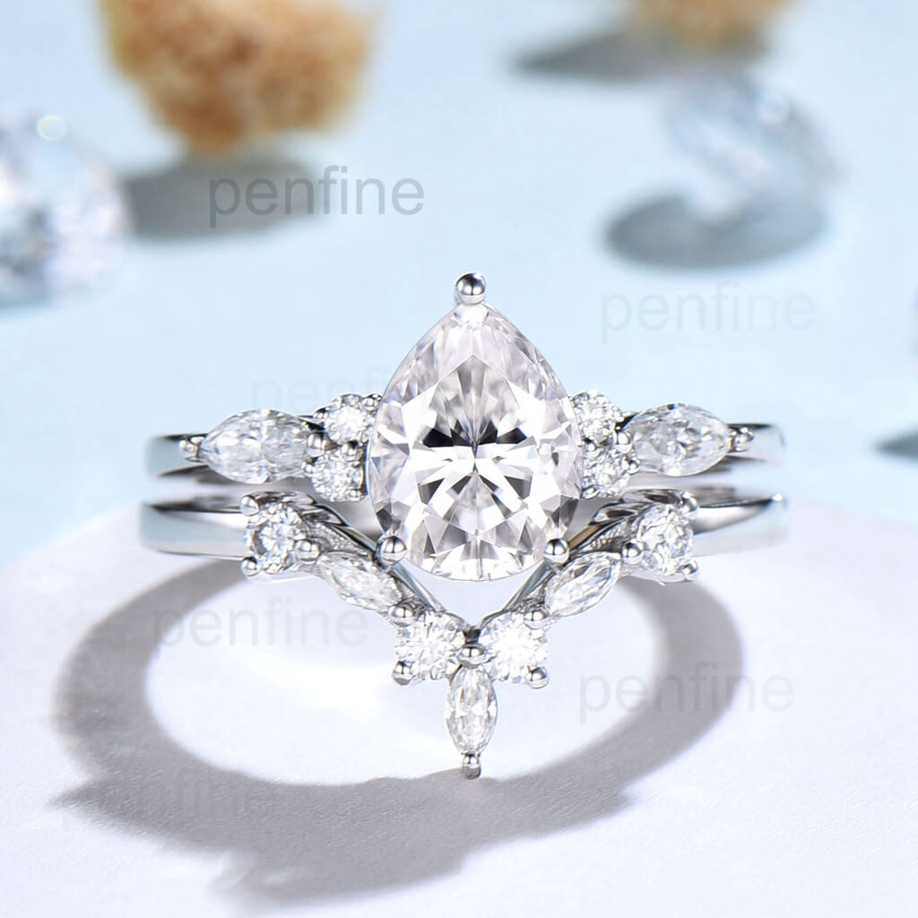 vintage moissanite wedding sets  