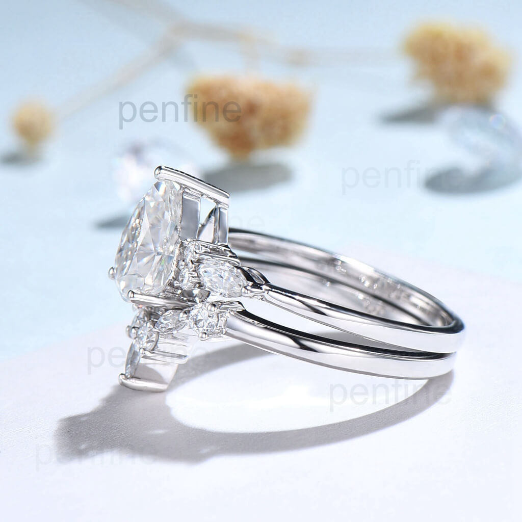 2pcs Pear Shaped Nadia Moissanite Engagement Ring Set - PENFINE