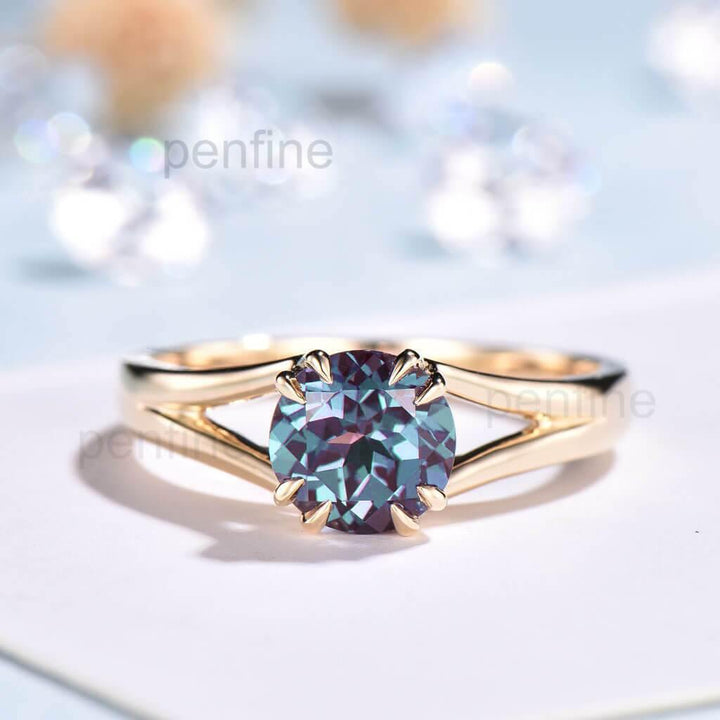 Split Shank Alexandrite Engagement Ring Reverie Solitaire 8 Prongs - PENFINE