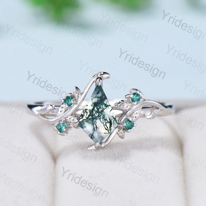 Unique Kite Cut Moss Agate Ring Vintage Branch Twig Engagement Ring Cluster Emerald Wedding Ring Women Green Gemstone Leaf Promise Ring - PENFINE