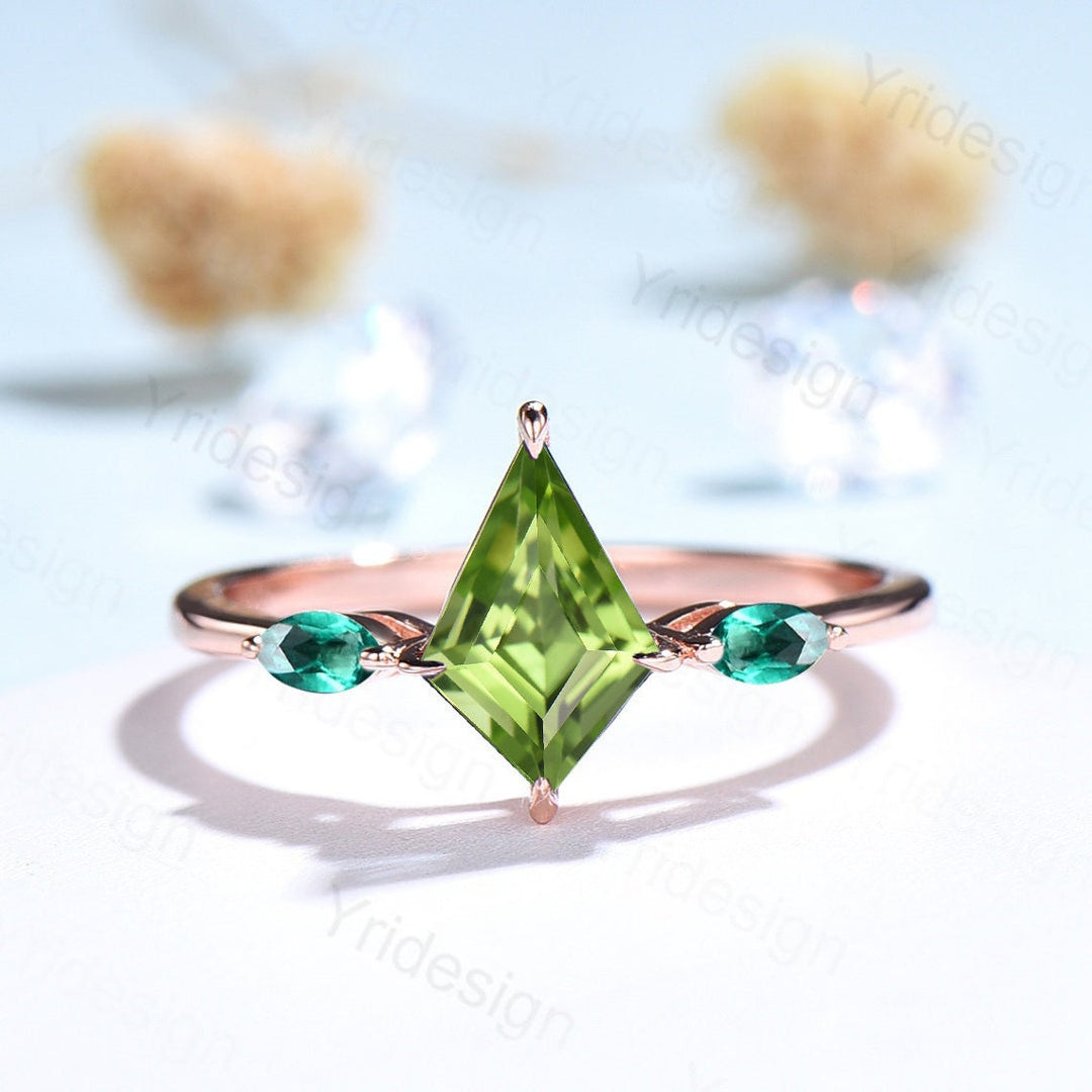 Vintage kite cut  peridot engagement ring 14k rose gold marquise cut emerald wedding ring for women unique green bridal wedding ring for her - PENFINE